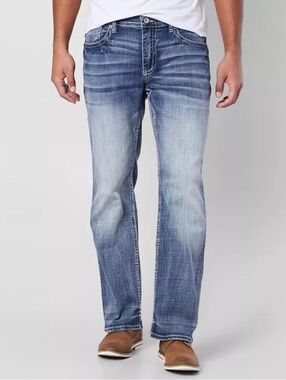 BKE Derek Blue Faded Denim Jeans with Contrast Stitching Mens 38 X 32. Bootcut